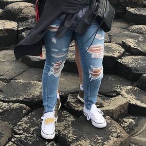 American Eagle Ripped Jeans Size 12 - super stretch